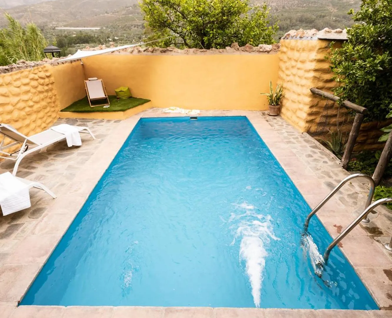 Casas Amaro Villa Orgiva