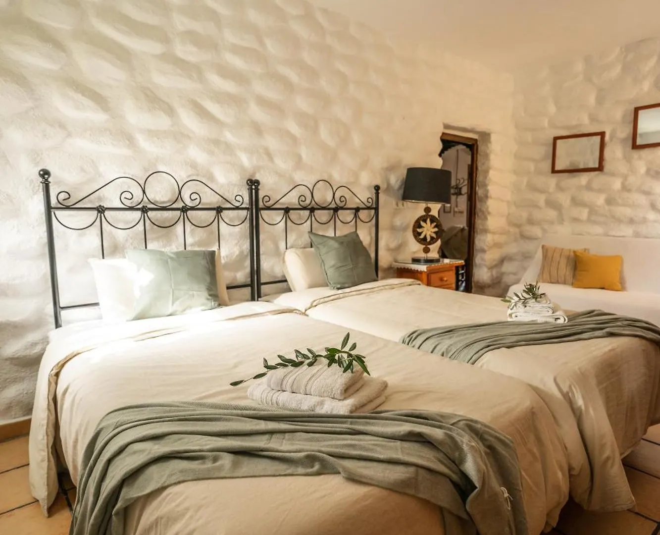 Casas Amaro Villa Orgiva